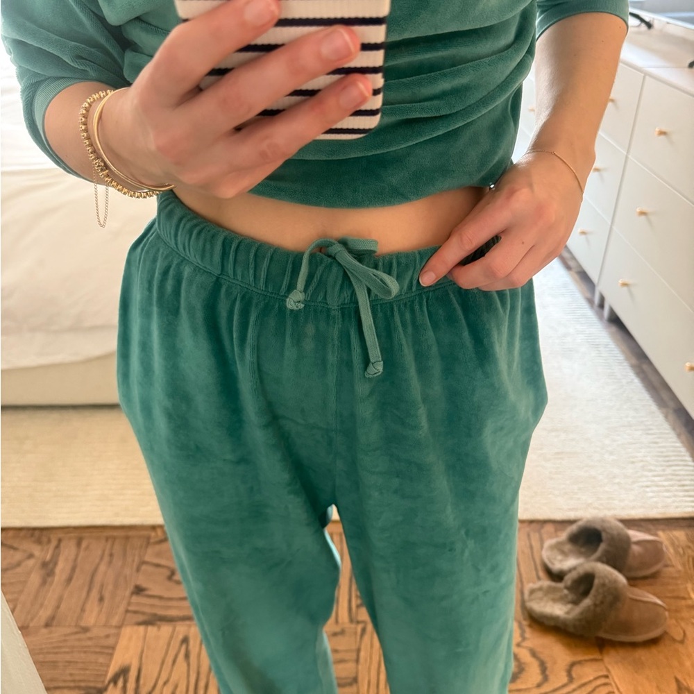 Suzie Kondi Velour Set Emerald